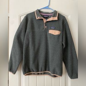 Women’s Patagonia fleece pullover